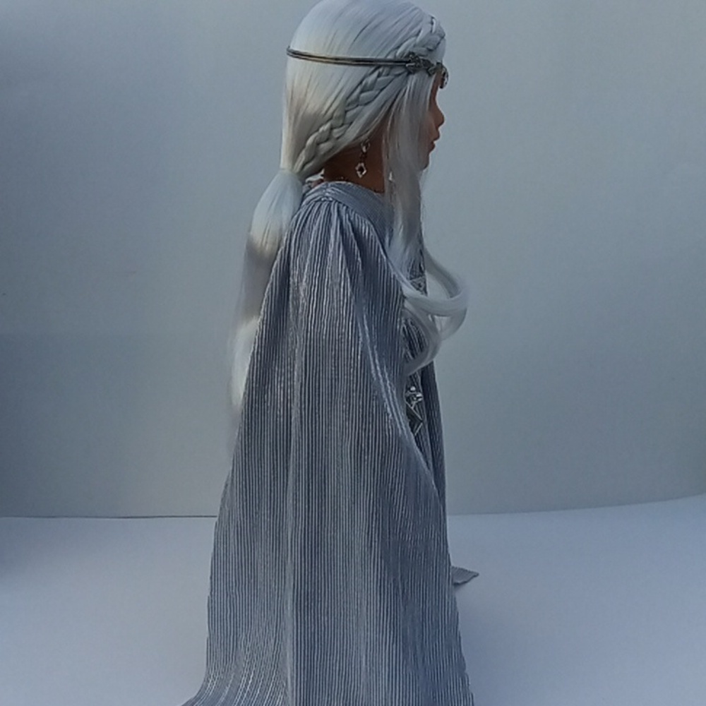 American Girl 2023 Shimmering Silver Holiday Collector Series Doll - Picture 10 of 16